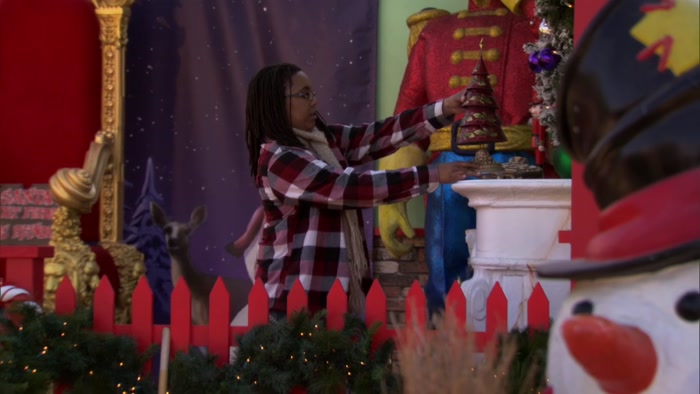 AND NOW IT'S THE SITE OF PAWNEE'S WINTER WONDERLAND. 