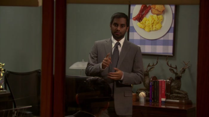 SCENARIO: I MEET A GIRL AT A BAR.  