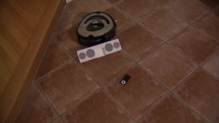 JERRY! YOU STEPPED ON DJ ROOMBA! 