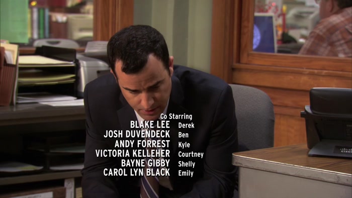 TOM, IT'S OVER. SHE DOESN'T WANNA SEE ME ANYMORE. 