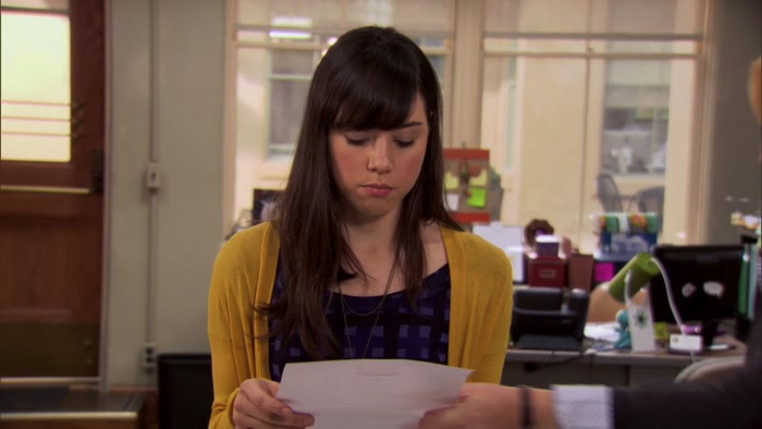 - IT SAYS RONALD SWANSON. - WHAT? NO, NO. NO, IT DOESN'T. 