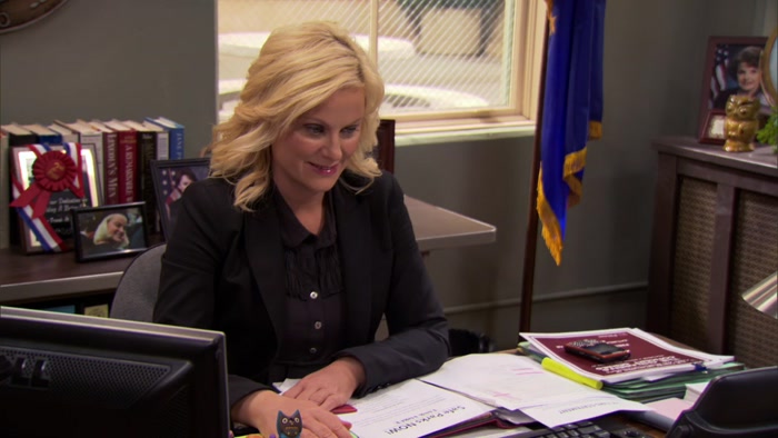 IS IT HOT IN HERE? I FEEL HOT. ARE YOU GUYS HOT? 