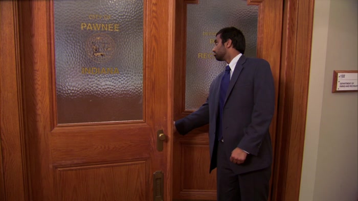 HEY, LESLIE. HAVE YOU SEEN AVATAR? I NEVER SAW AVATAR. 