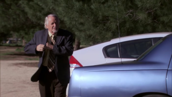 HELLO! HI! DAVID MOSER! I'M LESLIE KNOPE. 