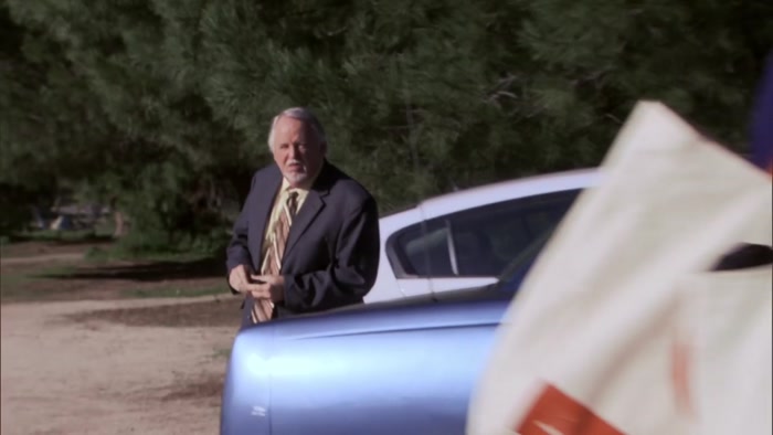 HELLO! HI! DAVID MOSER! I'M LESLIE KNOPE. 
