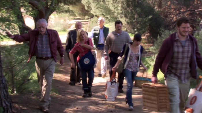 OH. WHERE ARE THEY GOING WITH THE FOOD? 