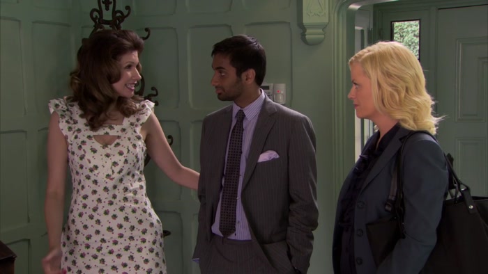 COME ON IN HERE. I'LL SHOW YOU GUYS WHAT WE DID IN THE SITTING ROOM. 