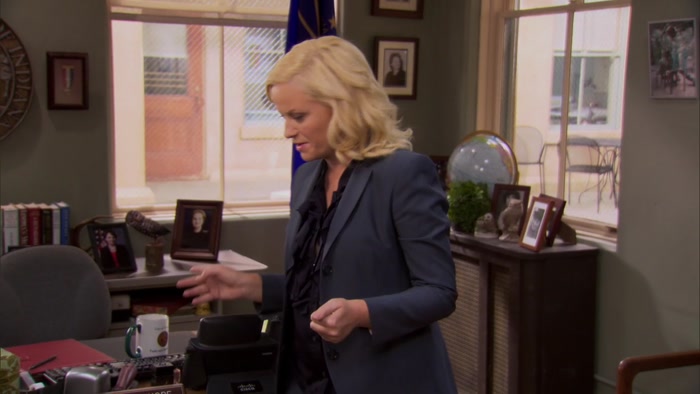 OKAY, SO I HAVE EVERYTHING I NEED, RIGHT? I HAVE A FRESH CUP OF COFFEE, 