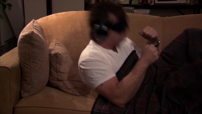 RON? RON. WAKE UP. RON, WAKE UP. IT'S LESLIE. 
