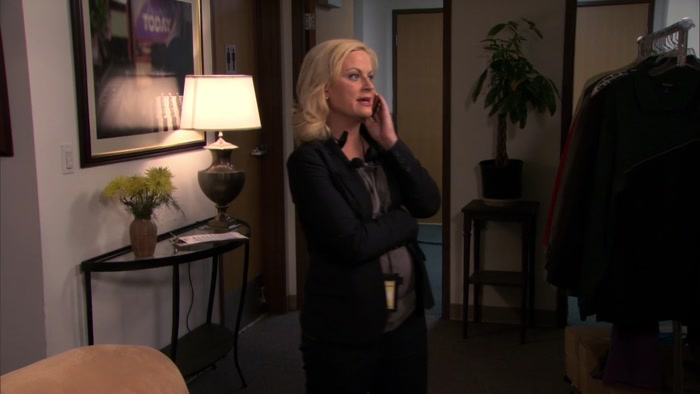 HEY, LESLIE. IT'S LESLIE. HANG IN THERE. I LOVE YOU. BYE. 