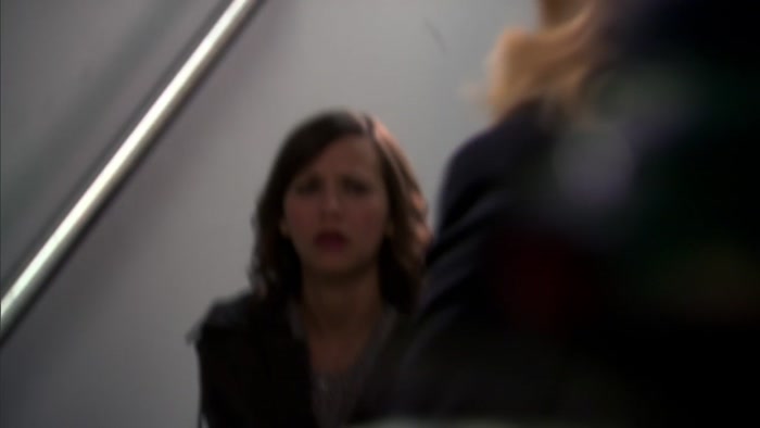 HEY, MARK. IT'S LESLIE. CHANGE OF PLANS. CAN YOU CALL ME BACK? 