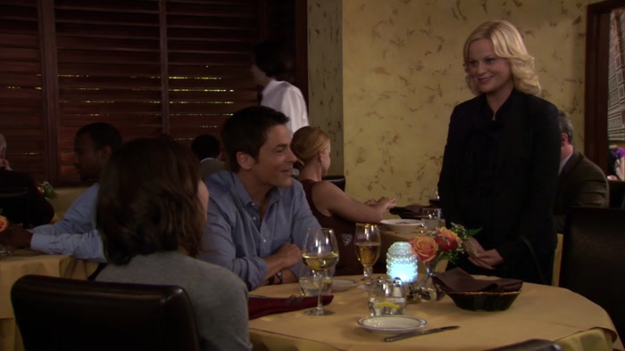 WE ARE ON A DATE. AND IT IS GOING PHENOMENALLY. 
