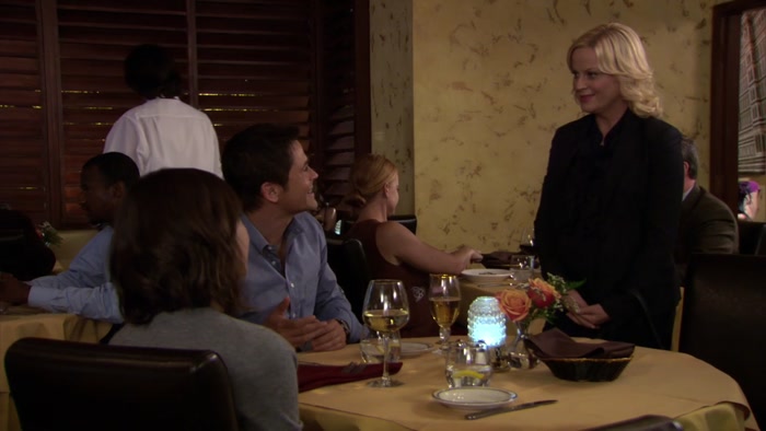 WE ARE ON A DATE. AND IT IS GOING PHENOMENALLY. 