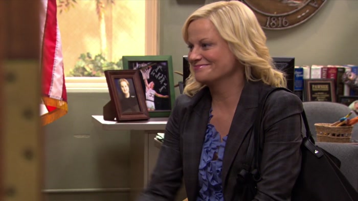 - WELL, YOU SEEM PRETTY CHIPPER THIS MORNING. - I AM, KELLY, 