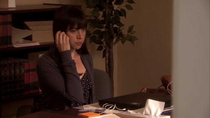 I'M JUST CALLING TO LET YOU KNOW THAT CHRIS CAN'T MAKE LUNCH TODAY. 