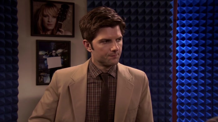- OKAY. - FORTUNATELY, THE LESLIE-MOBILE 