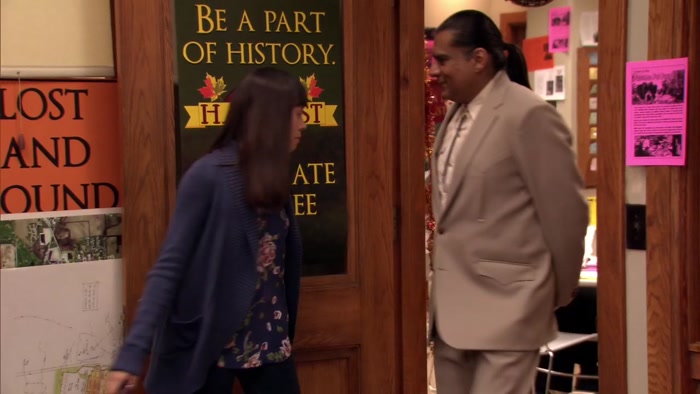 - HEY, KEN. - HI, LESLIE. 