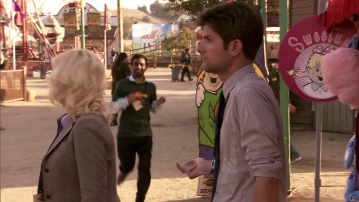 LESLIE! LESLIE! IT'S LITTLE SEBASTIAN. HE'S GONE. 