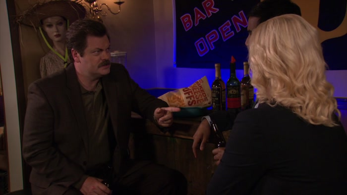 IS THAT THAT TOOTHY GIRL FROM MYSTIC PIZZA? 