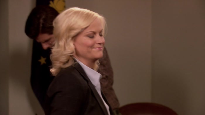 - HI, JOE. - WHAT'S UP, KNOPE? 