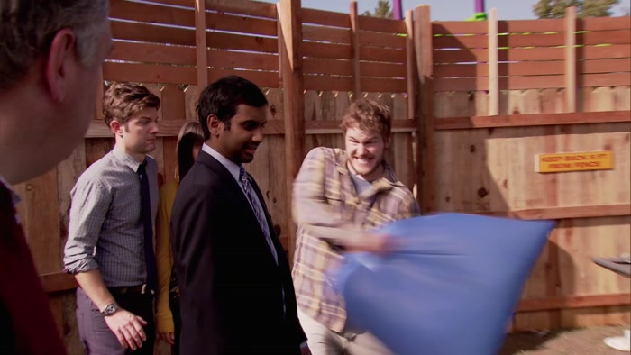 GARBAGE FIGHT!  