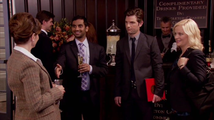 - OKAY. - WELL, NICE OUTFIT. 