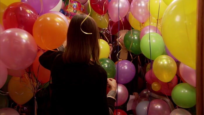 I PUT A POISONOUS GAS IN ONE OF THESE BALLOONS, 