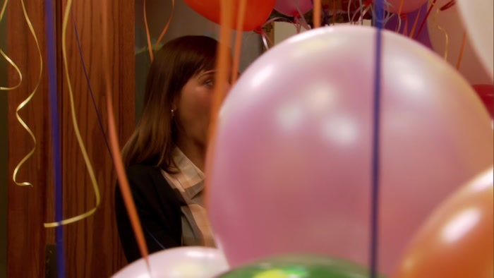- HOW MANY OF YOU ARE IN HERE? - THERE'S SEVEN. 