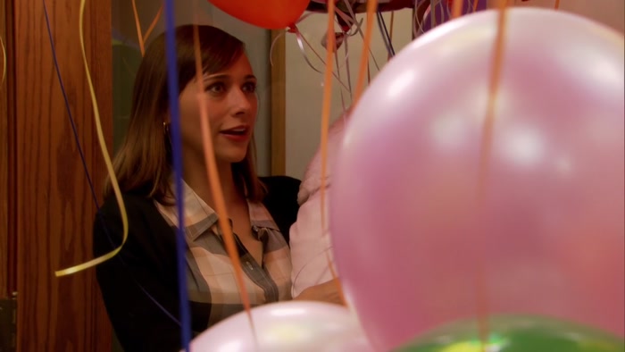 - HOW MANY OF YOU ARE IN HERE? - THERE'S SEVEN. 