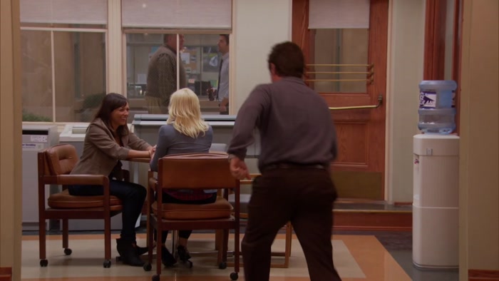 - KNOPE, FOLLOW ME. - JUST ONE SECOND. 