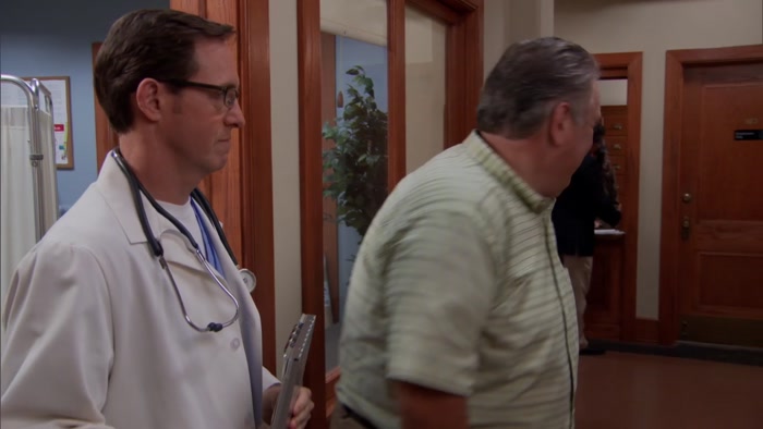 THAT MAN HAS THE LARGEST PENIS I HAVE EVER SEEN. 