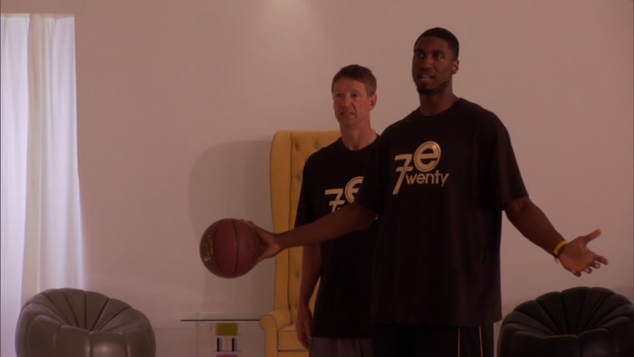 PLAY ONE ON ONE WITH DETLEF?  