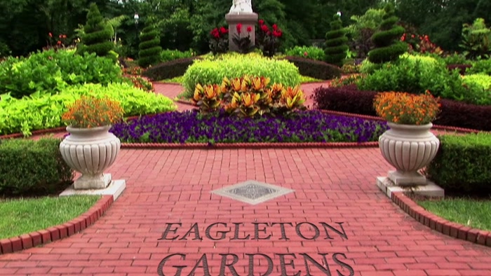 EAGLETON IS THE LAND OF RICH, SNOBBY JERKS. 