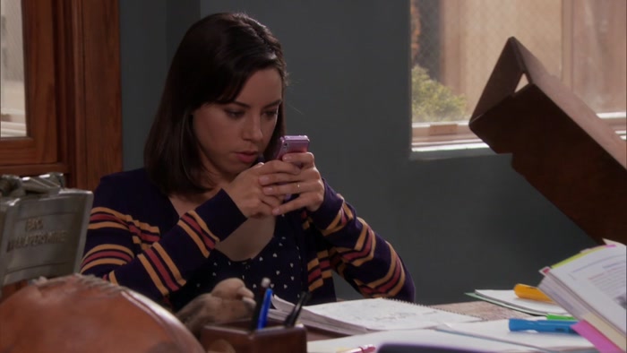 I'VE NEVER USED A PHONE IN MY LIFE. 
