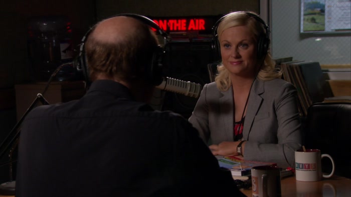 MY GUEST TODAY IS AUTHOR LESLIE KNOPE. 
