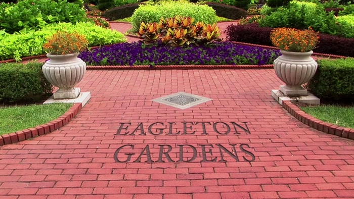 EAGLETON IS THE LAND OF RICH, SNOBBY JERKS. 