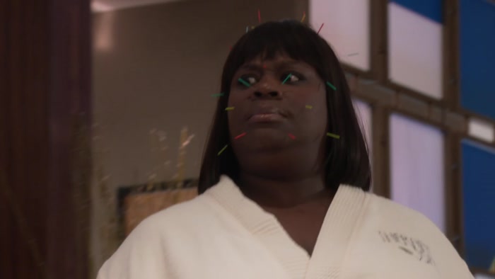 - HI, DONNA. - HEY. 