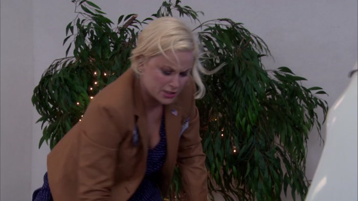 LOOK AT ME! I DON'T WANT TO SEE YOUR FACE. 