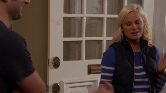 - I DO. - I'M VERY SNEAKY. 