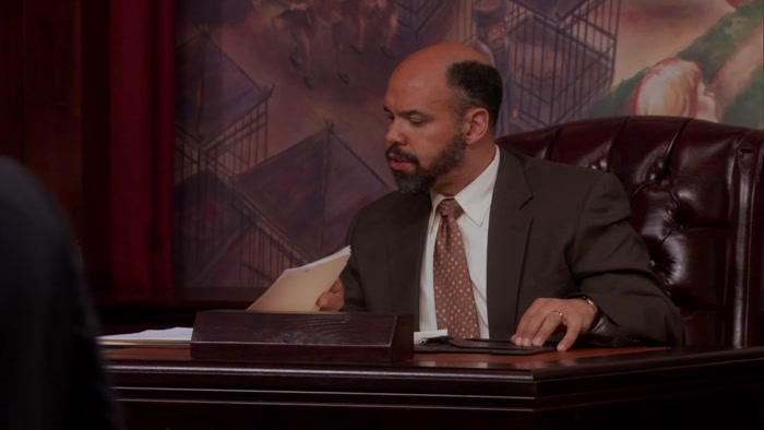 MR. TRAEGER, THIS SAYS YOU'RE GONNA BE CALLING 14 WITNESSES. 