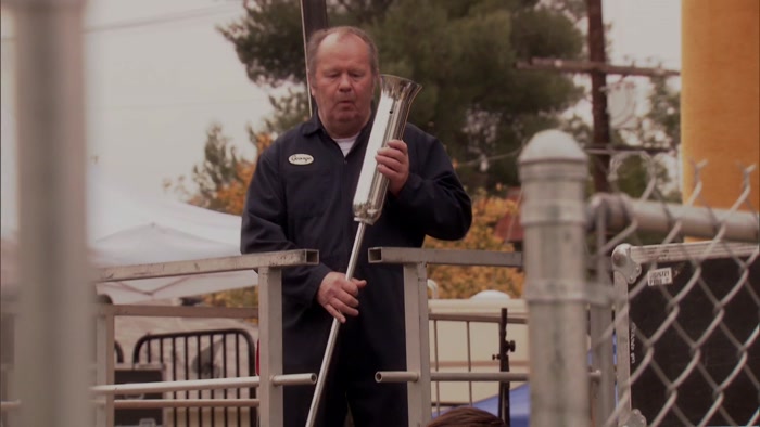 CAN YOU IDENTIFY LESLIE KNOPE IN THIS CHAMBER? 