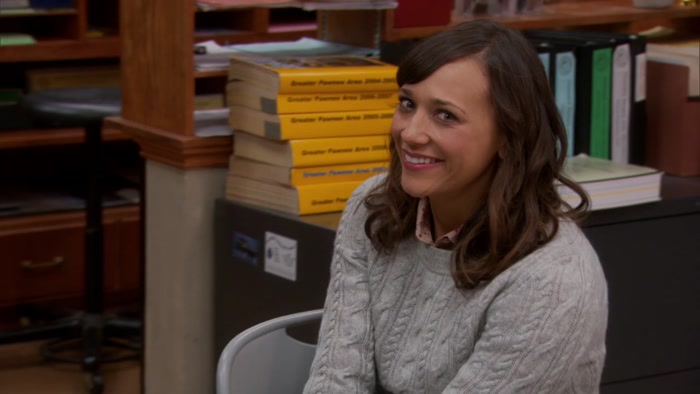 - SHE DEFINITELY LOVES ANN. - AWW. 