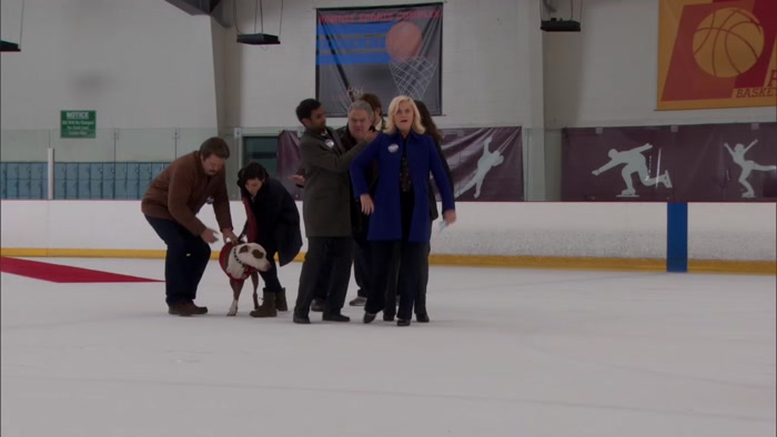 - GET OFF ME! - NO, I'M SCARED! 