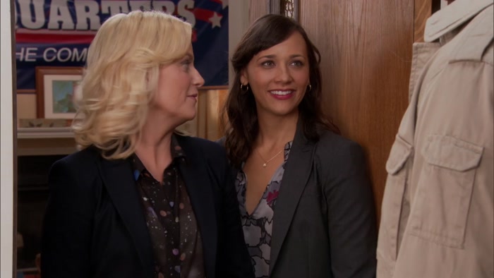 OH. OKAY, GOT IT. I'M LESLIE KNOPE. 