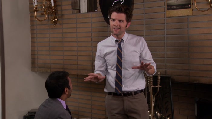 - IT'S SUCCINCT, IT'S PUNCHY. - IT'S MEAN. 