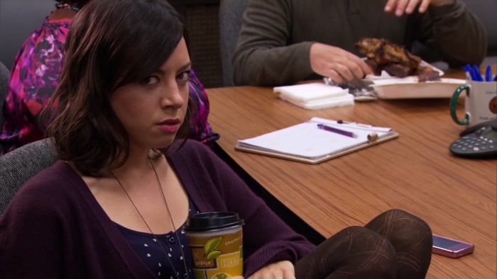 BUT SHE CAN'T DATE HIM AGAIN BECAUSE HE'S HER BOSS. 