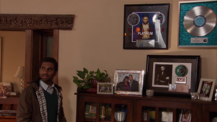 WHY DO YOU HAVE GINUWINE'S PLATINUM RECORD 