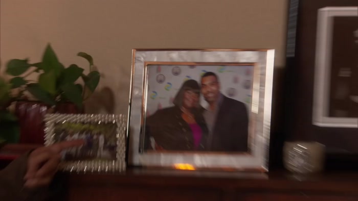 WHY DO YOU HAVE A PHOTO OF YOU WITH GINUWINE AT SOME PLACE? 
