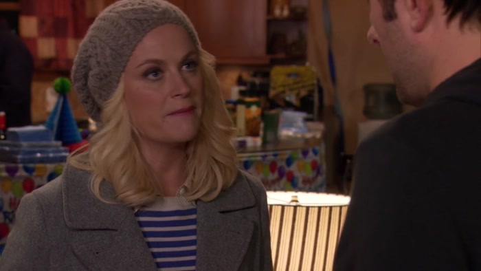 - WAKE EVERYBODY UP. - LESLIE. 