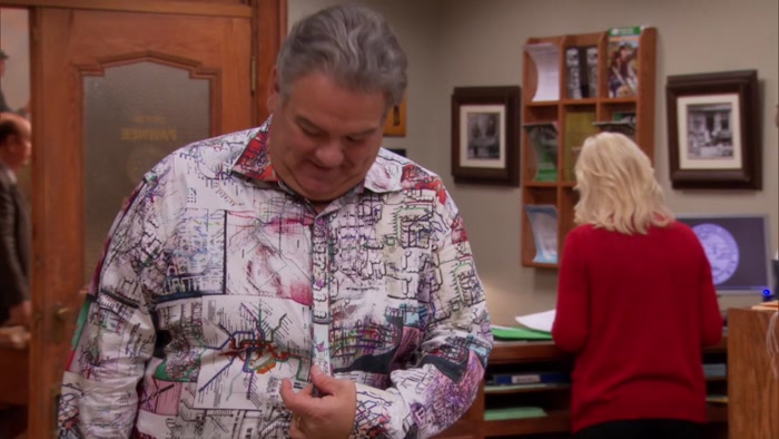 GAYLE GAVE ME THIS SHIRT YESTERDAY AS A BIRTHDAY PRESENT. 